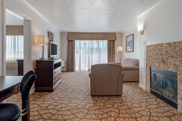 Best Western Salinas Monterey Hotel image 24