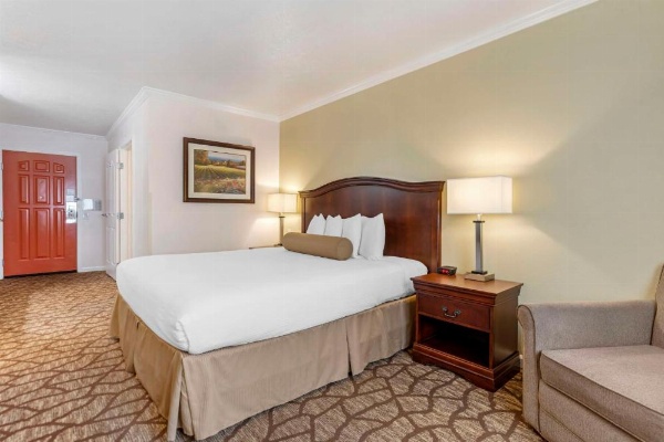 Best Western Salinas Monterey Hotel image 30